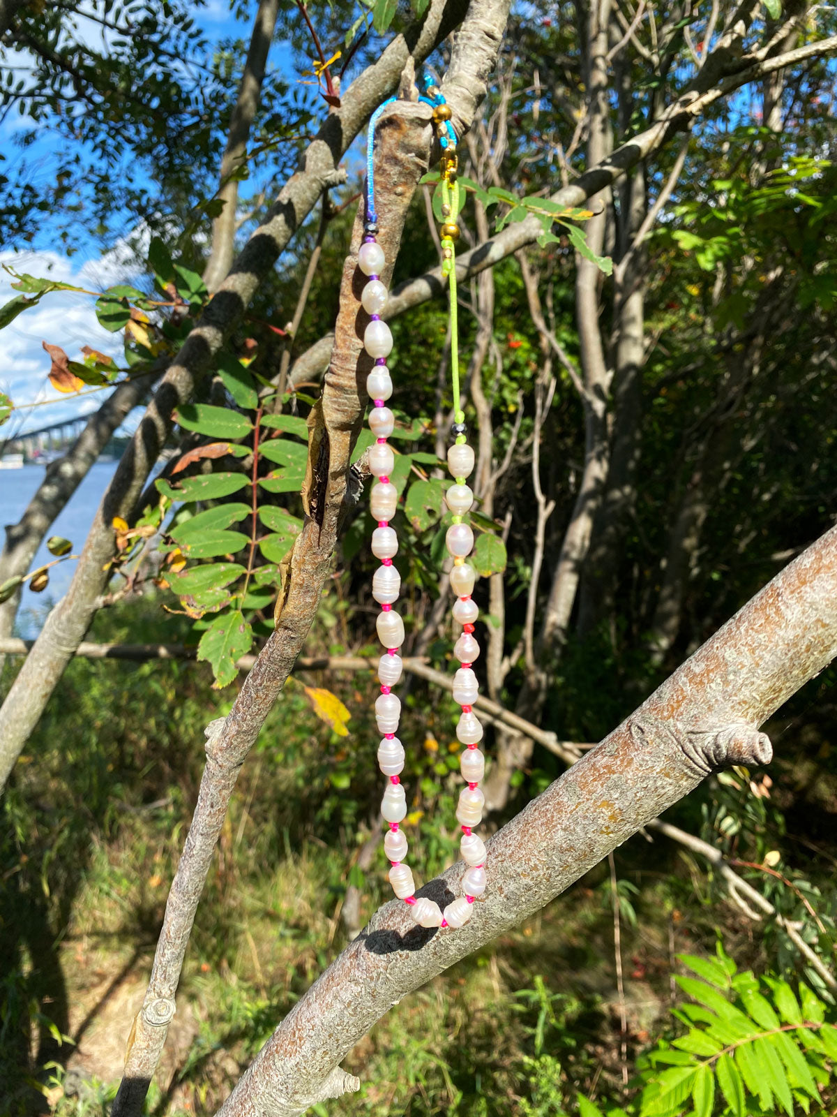 White pearl knot necklace